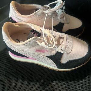 Puma Women's Pink and Black Sneakers